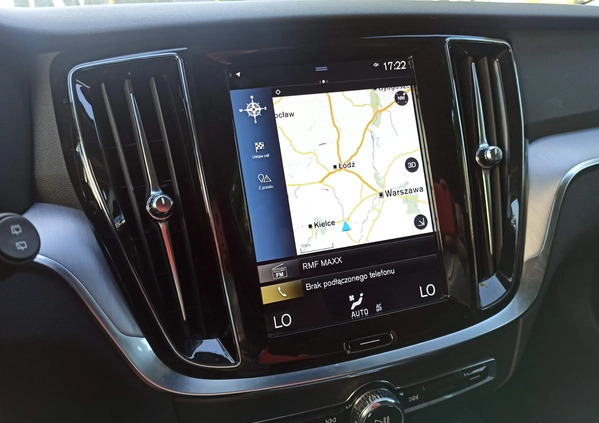 Volvo V60 cena 92900 przebieg: 60000, rok produkcji 2019 z Radom małe 781